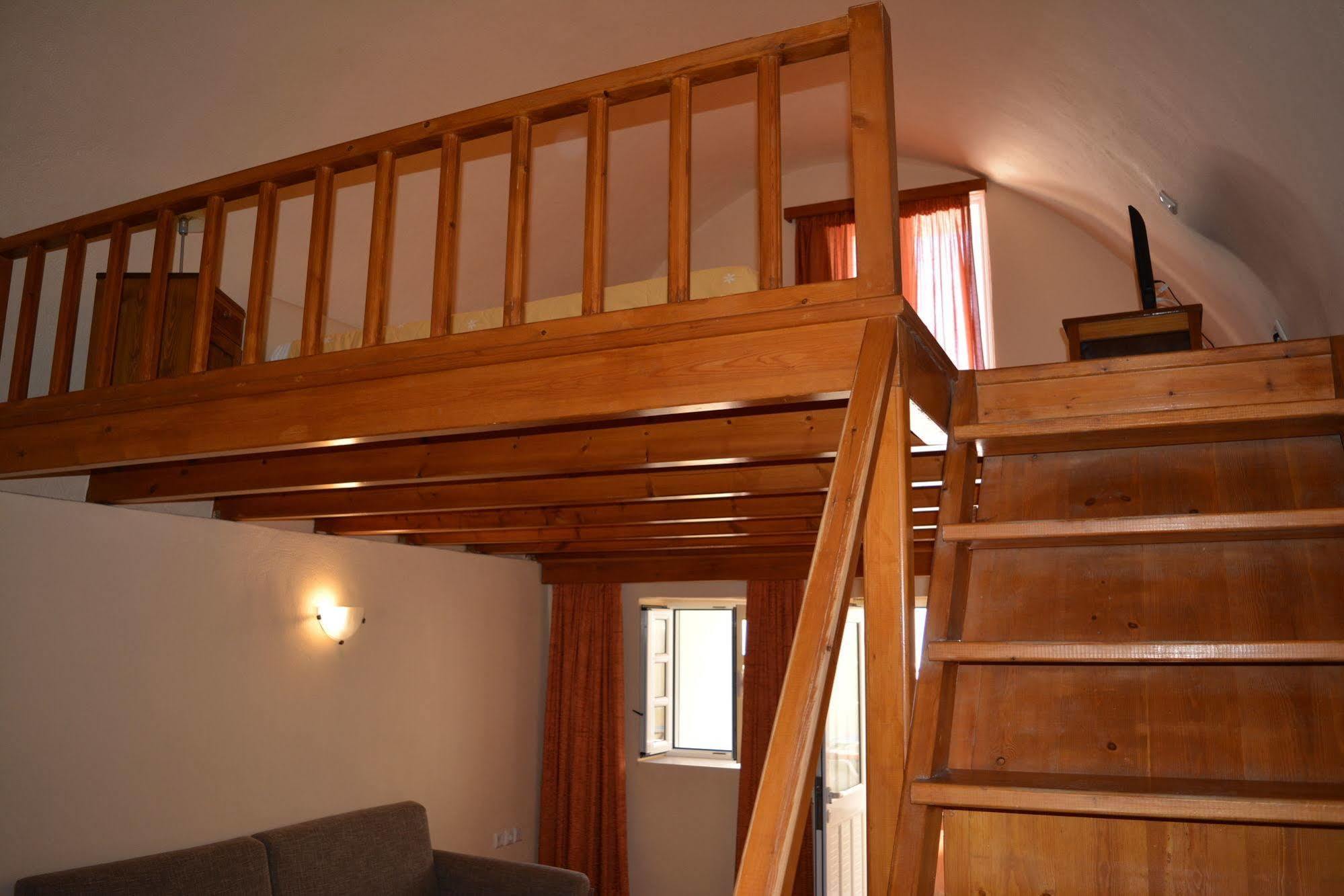 Anemomilos Suites Fira  Luaran gambar