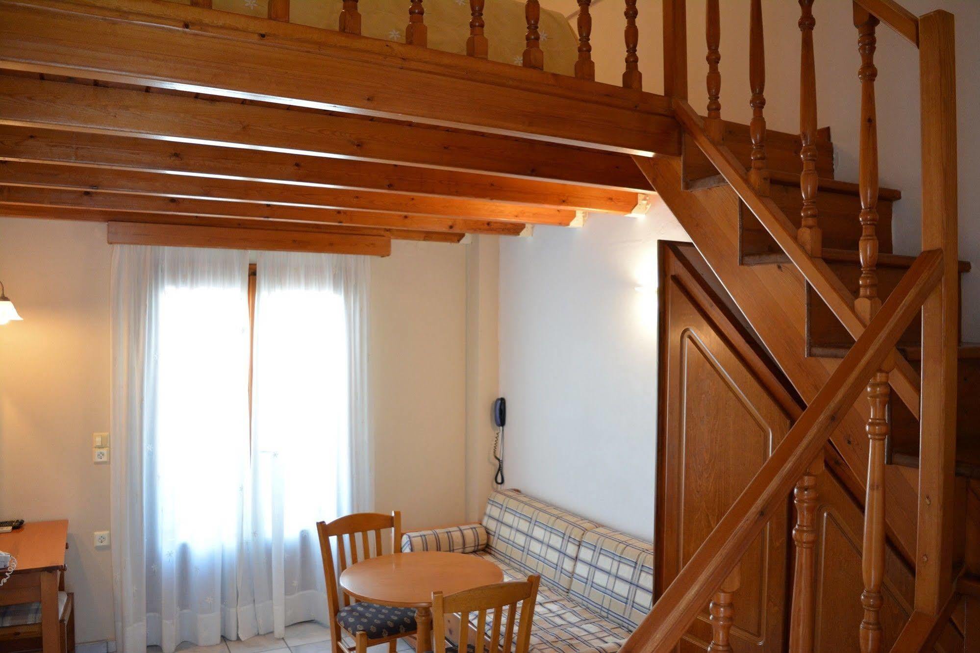 Anemomilos Suites Fira  Luaran gambar