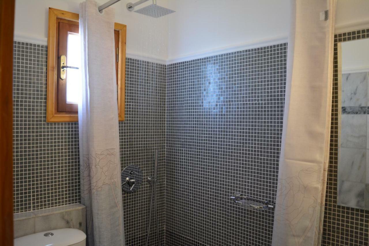 Anemomilos Suites Fira  Luaran gambar